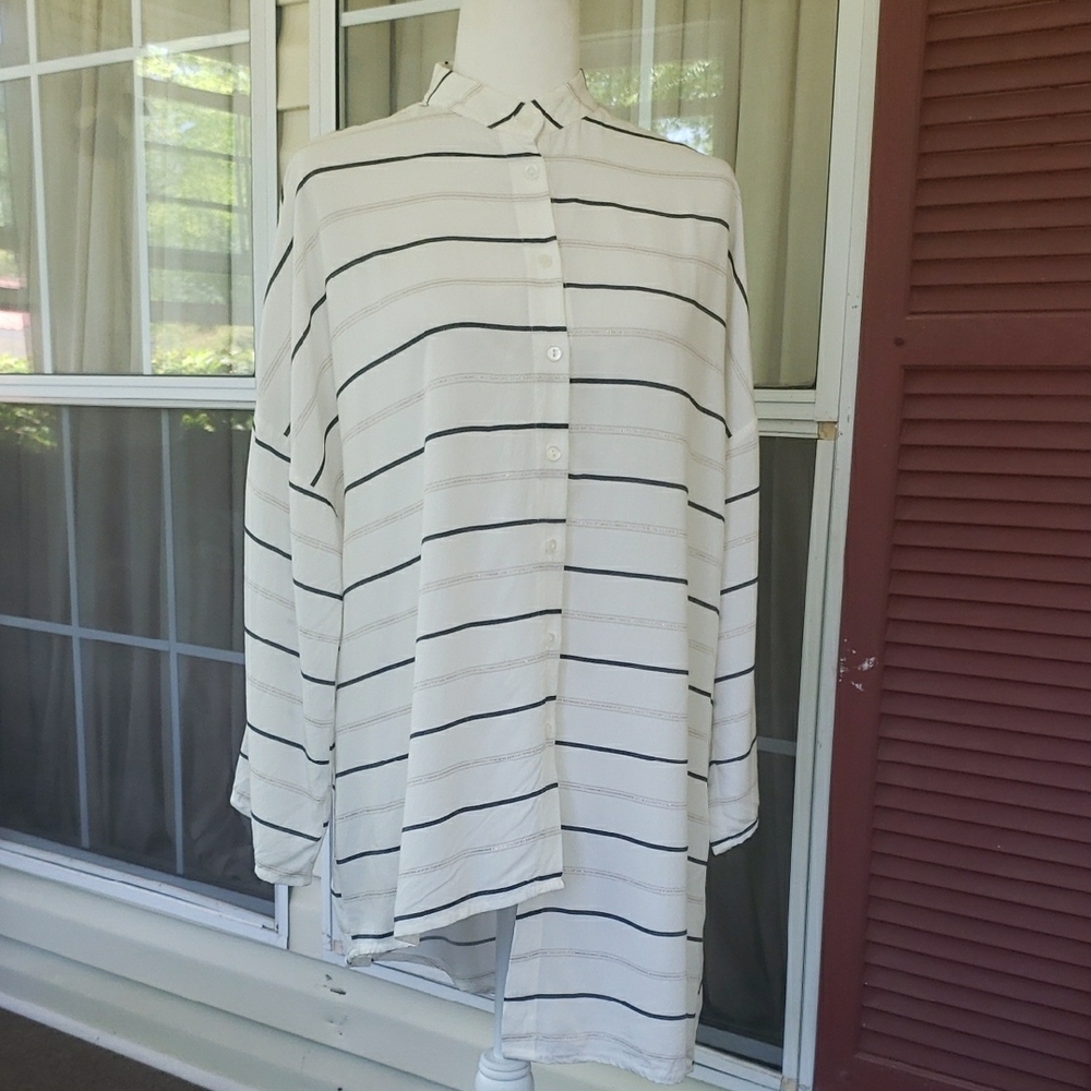 OZAI N KU Striped White and Black Boho Lagenlook Women's‎ Comfort Top